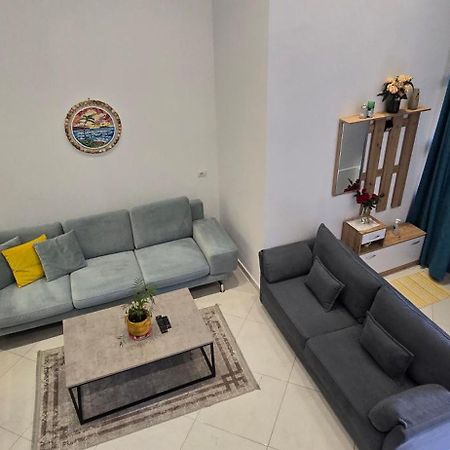 Apartament Me Qera Dublex Lungomare Vlore Exterior photo