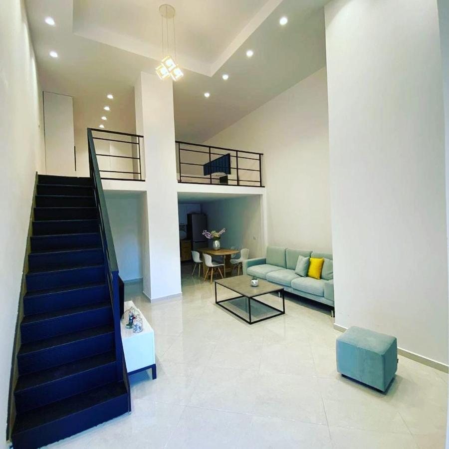 Apartament Me Qera Dublex Lungomare Vlore Exterior photo