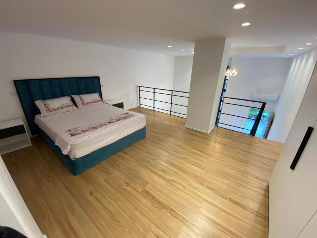 Apartament Me Qera Dublex Lungomare Vlore Exterior photo