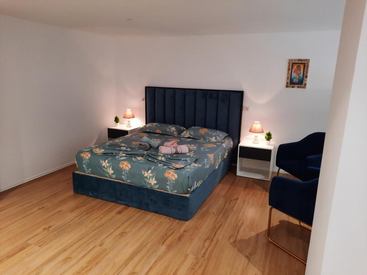 Apartament Me Qera Dublex Lungomare Vlore Exterior photo