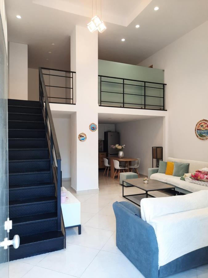 Apartament Me Qera Dublex Lungomare Vlore Exterior photo