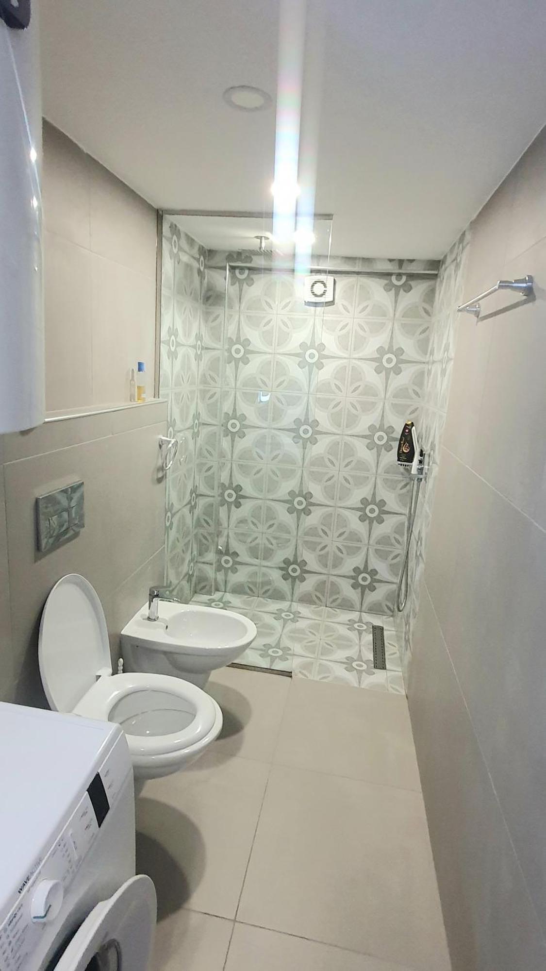 Apartament Me Qera Dublex Lungomare Vlore Room photo